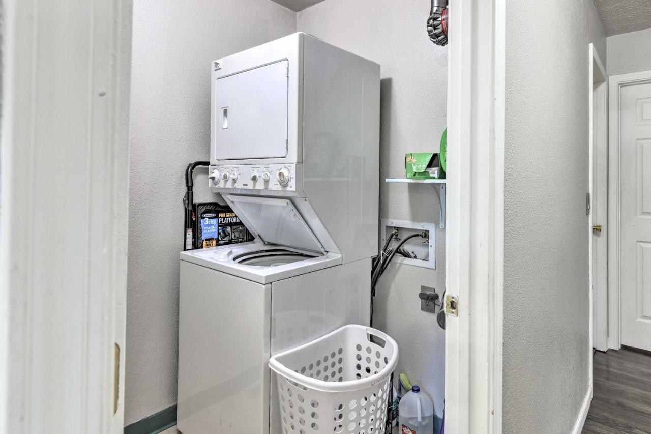 Updated Townhome Near Airport And Shopping! Anchorage Eksteriør billede