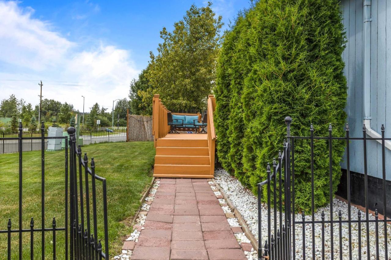 Updated Townhome Near Airport And Shopping! Anchorage Eksteriør billede